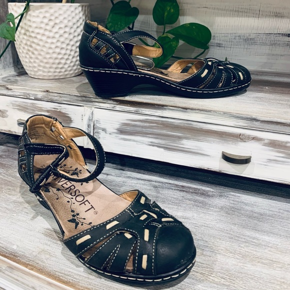 Riversoft | Shoes | Riversoft Sandals With Heel Size 37 | Poshmark
